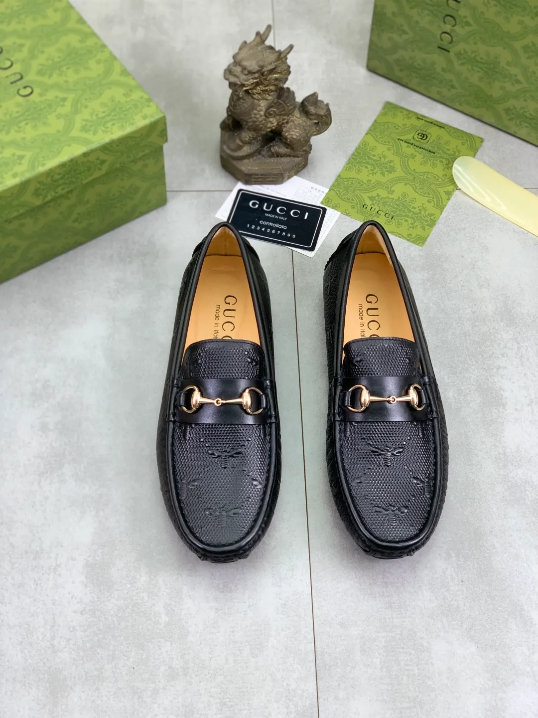 Men's men's shoes💰P360💰[New style]🆘[GUCCI] New classic beanie shoes; Hong Kong original top quality, exquisite craftsmanship, top quality💪🏼High-end boutique men's beanie shoes, British fashion style 🎈The upper is made of Italian imported calfskin🔥, comfortable and breathable, fully imported soft pigskin lining, lazy slip-on Loaf style This fabric is made of 🇮🇹🎈, which is suitable for drivers to drive, and the original non-slip and wear-resistant rubber outsole 🎈Number of yards: 38-45 2⃣️colors🉑️choose